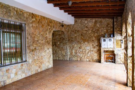Casa para alugar com 120m², 2 quartos e 1 vaga