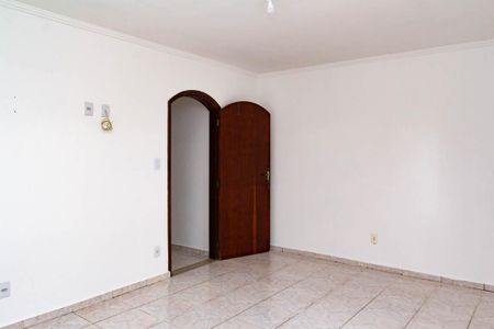 Casa para alugar com 120m², 2 quartos e 1 vaga