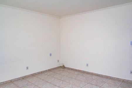 Casa para alugar com 1 quarto, 120m² em Vila Antonieta, São Paulo