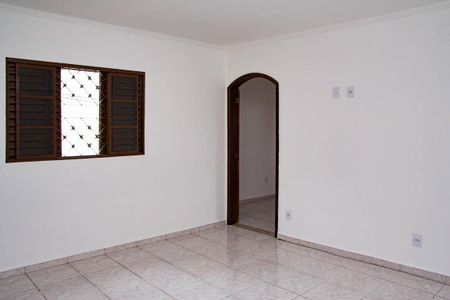 Casa para alugar com 1 quarto, 120m² em Vila Antonieta, São Paulo