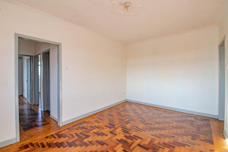 Sala de apartamento para alugar com 3 quartos, 90m² em Navegantes, Porto Alegre
