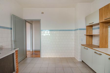 Apartamento para alugar com 90m², 3 quartos e sem vaga Apartamento para alugar com 90m², 3 quartos e sem vagaCozinha e Área de Serviço