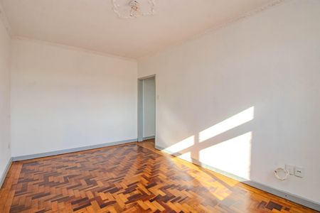 Sala de apartamento para alugar com 3 quartos, 90m² em Navegantes, Porto Alegre