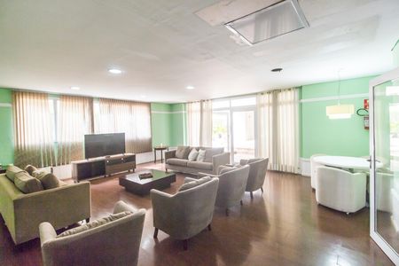 Apartamento para alugar com 119m², 2 quartos e 2 vagasHall social