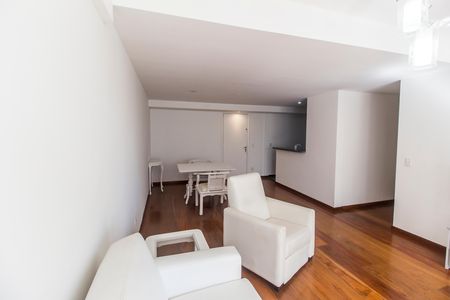 Apartamento para alugar com 119m², 2 quartos e 2 vagasSala