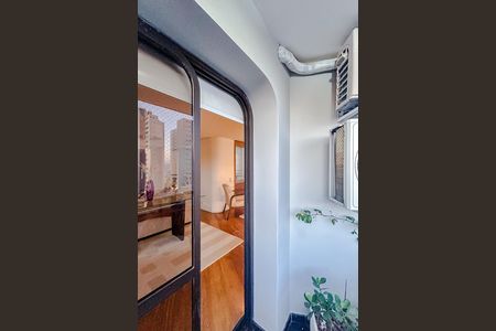 Apartamento para alugar com 195m², 3 quartos e 3 vagasVaranda