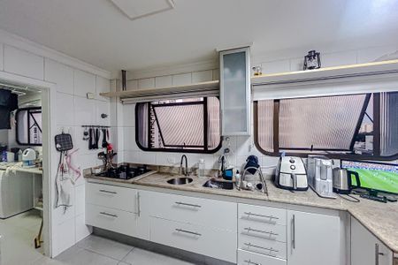 Apartamento para alugar com 195m², 3 quartos e 3 vagasCozinha