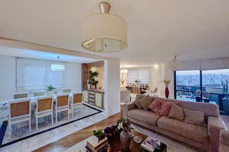 Apartamento para alugar com 195m², 3 quartos e 3 vagasSala