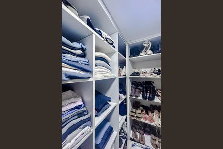 Apartamento para alugar com 195m², 3 quartos e 3 vagasCloset da suíte 1