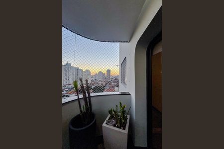 Apartamento para alugar com 195m², 3 quartos e 3 vagasVaranda