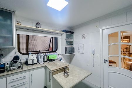 Apartamento para alugar com 195m², 3 quartos e 3 vagasCozinha