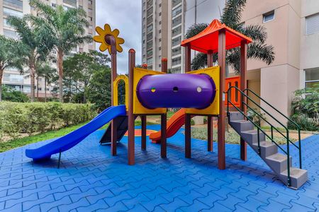 Apartamento à venda com 91m², 2 quartos e 2 vagas Apartamento à venda com 91m², 2 quartos e 2 vagasÁrea comum - Playground