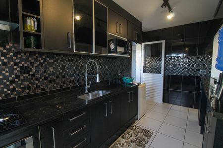 Apartamento à venda com 91m², 2 quartos e 2 vagas Apartamento à venda com 91m², 2 quartos e 2 vagasCozinha