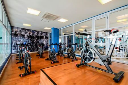 Apartamento à venda com 91m², 2 quartos e 2 vagas Apartamento à venda com 91m², 2 quartos e 2 vagasÁrea comum - Academia