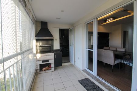 Apartamento à venda com 91m², 2 quartos e 2 vagas Apartamento à venda com 91m², 2 quartos e 2 vagasVaranda