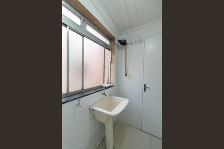Apartamento para alugar com 65m², 2 quartos e 1 vaga Apartamento para alugar com 65m², 2 quartos e 1 vagaÁREA DE SERVIÇO
