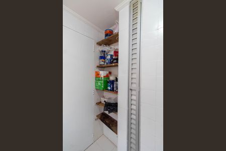 Apartamento para alugar com 65m², 2 quartos e 1 vaga Apartamento para alugar com 65m², 2 quartos e 1 vagaÁREA DE SERVIÇO