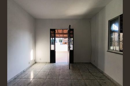 Casa para alugar com 86m², 2 quartos e 1 vaga Casa para alugar com 86m², 2 quartos e 1 vagaSala
