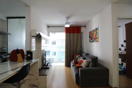 Sala de apartamento para alugar com 2 quartos, 48m² em Pechincha, Rio de Janeiro