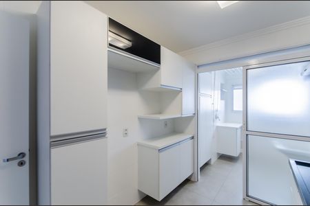 Apartamento à venda com 100m², 4 quartos e 3 vagas Apartamento à venda com 100m², 4 quartos e 3 vagasCozinha