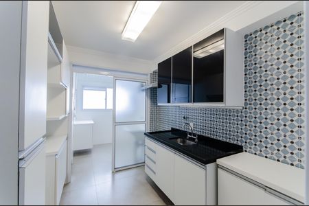 Apartamento à venda com 100m², 4 quartos e 3 vagas Apartamento à venda com 100m², 4 quartos e 3 vagasCozinha