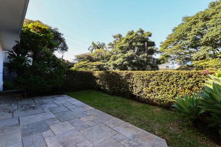 Casa à venda com 475m², 3 quartos e 4 vagas Casa à venda com 475m², 3 quartos e 4 vagasTerraço da Sala