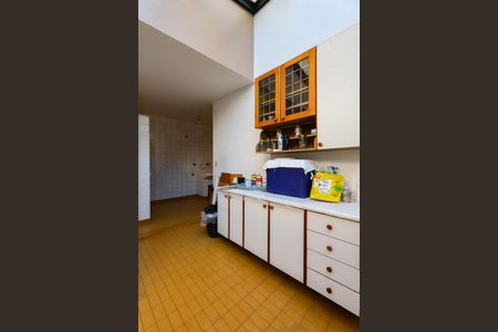 Casa à venda com 475m², 3 quartos e 4 vagas Casa à venda com 475m², 3 quartos e 4 vagasÁrea de Serviço