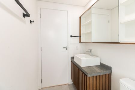 Studio para alugar com 34m², 1 quarto e sem vaga Studio para alugar com 34m², 1 quarto e sem vagaBanheiro