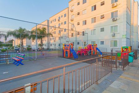 Apartamento para alugar com 45m², 2 quartos e 1 vaga Apartamento para alugar com 45m², 2 quartos e 1 vagaÁrea comum - Playground