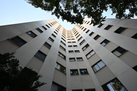 Apartamento para alugar com 56m², 2 quartos e sem vagaFachada