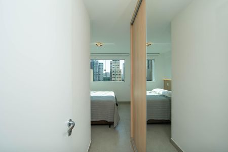 QUARTO de apartamento para alugar com 1 quarto, 44m² em Barro Preto, Belo Horizonte