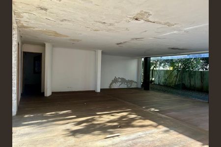 Casa para alugar com 4 quartos, 383m² em Jardim dos Estados, São Paulo