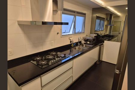 Apartamento para alugar com 3 quartos, 207m² em Vila Andrade, São Paulo