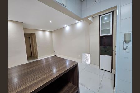 Apartamento à venda com 3 quartos, 79m² em Alphaville Industrial, Barueri