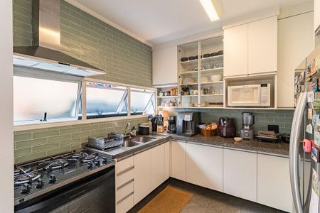 Casa à venda com 273m², 4 quartos e 3 vagas