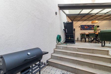 Casa à venda com 273m², 4 quartos e 3 vagas