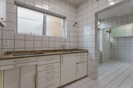 Apartamento para alugar com 66m², 2 quartos e sem vagaCozinha e Área de Serviço