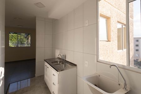 Apartamento para alugar com 38m², 2 quartos e sem vaga Apartamento para alugar com 38m², 2 quartos e sem vagaCozinha e Área de Serviço