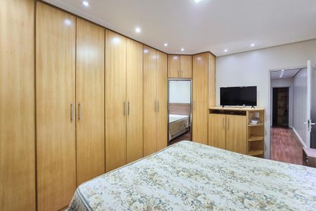 Casa à venda com 269m², 3 quartos e 2 vagasSuíte