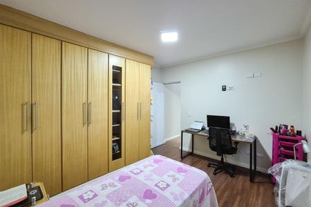 Casa à venda com 269m², 3 quartos e 2 vagasQuarto 2