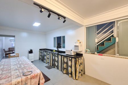 Casa à venda com 269m², 3 quartos e 2 vagasCozinha