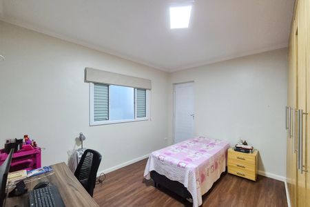Casa à venda com 269m², 3 quartos e 2 vagasQuarto 2