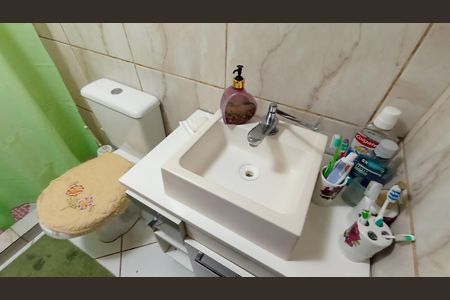 Casa à venda com 117m², 2 quartos e sem vagaBanheiro social