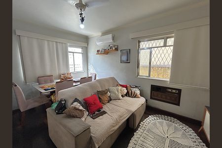 Apartamento à venda com 89m², 2 quartos e 1 vagaSala
