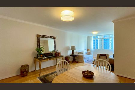 Apartamento para alugar com 118m², 3 quartos e 2 vagasSala de Jantar