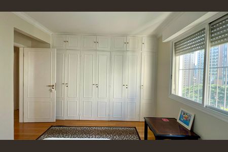 Apartamento para alugar com 118m², 3 quartos e 2 vagasQuarto 2
