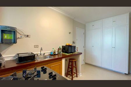 Apartamento para alugar com 118m², 3 quartos e 2 vagasCozinha
