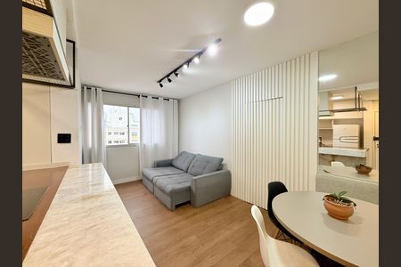 Sala de apartamento para alugar com 2 quartos, 50m² em Cidade Monções, São Paulo