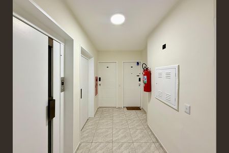 Hall Apartamento de apartamento para alugar com 2 quartos, 50m² em Cidade Monções, São Paulo