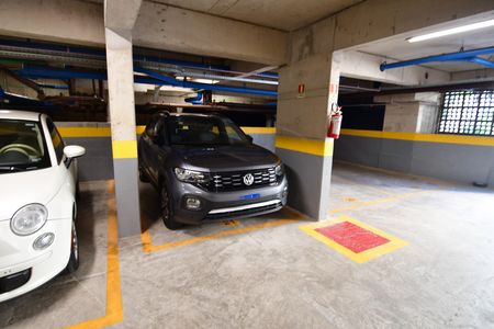 Garagem de apartamento para alugar com 1 quarto, 40m² em Cambuí, Campinas
